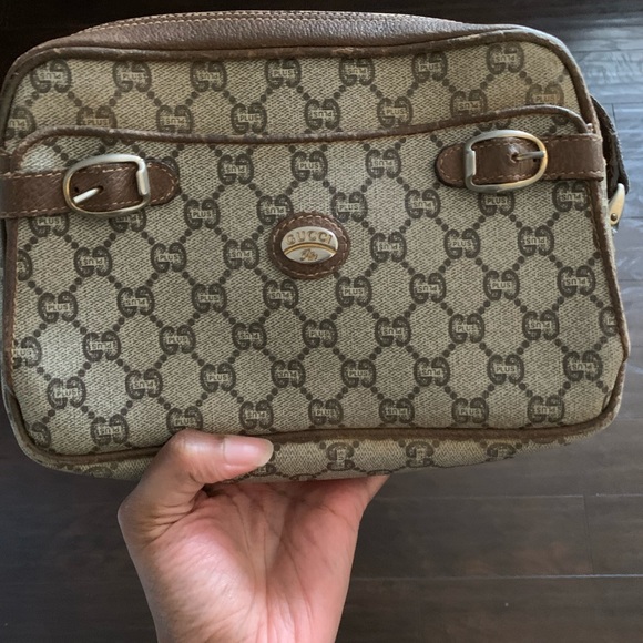 Gucci Handbags - Gucci plus Vintage crossbody